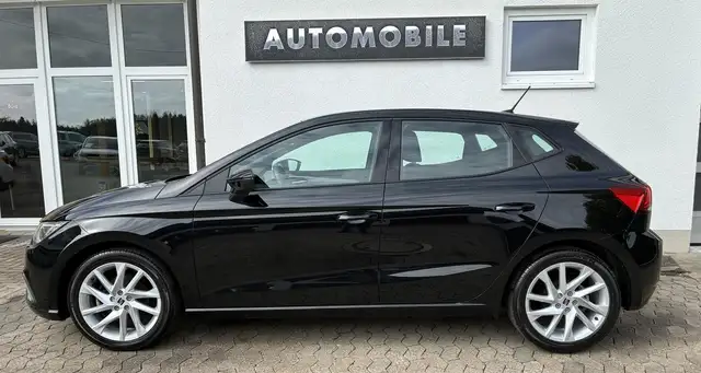 SEAT Ibiza view 3
