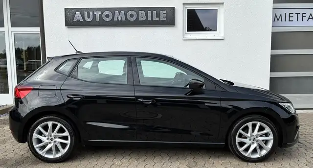 SEAT Ibiza view 4