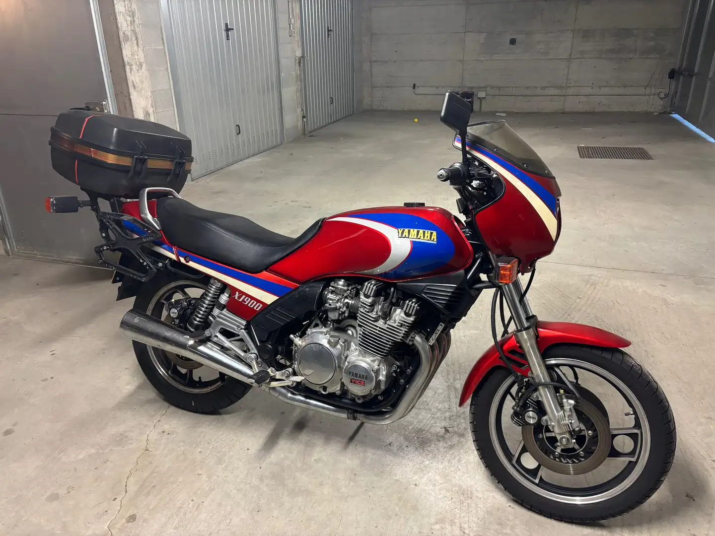 Yamaha XJ 900 Rojo - 1