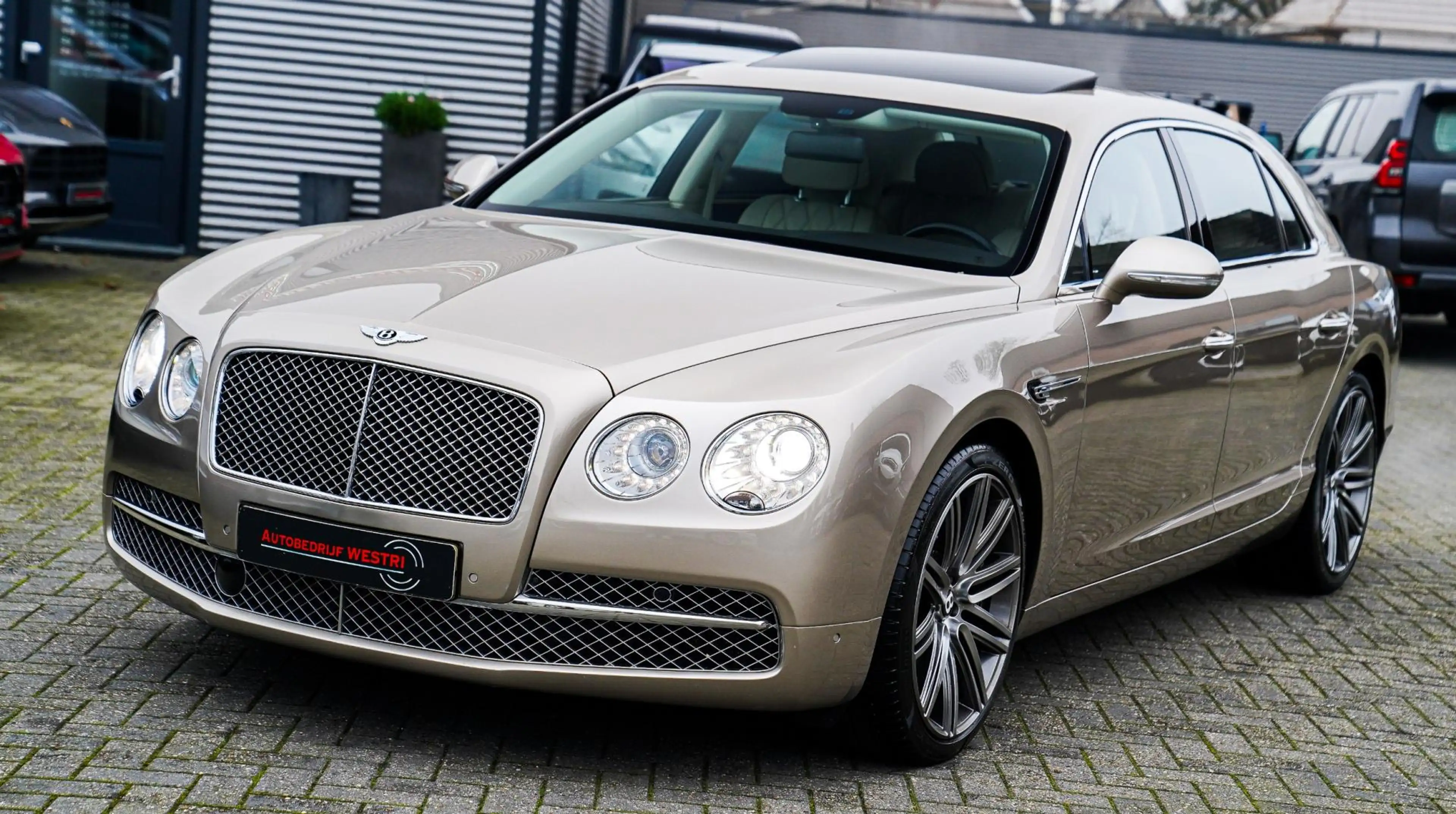 Bentley Flying Spur 6.0 W12 | Massage voor/achter | Pano | Stoelverkoe — photo 10