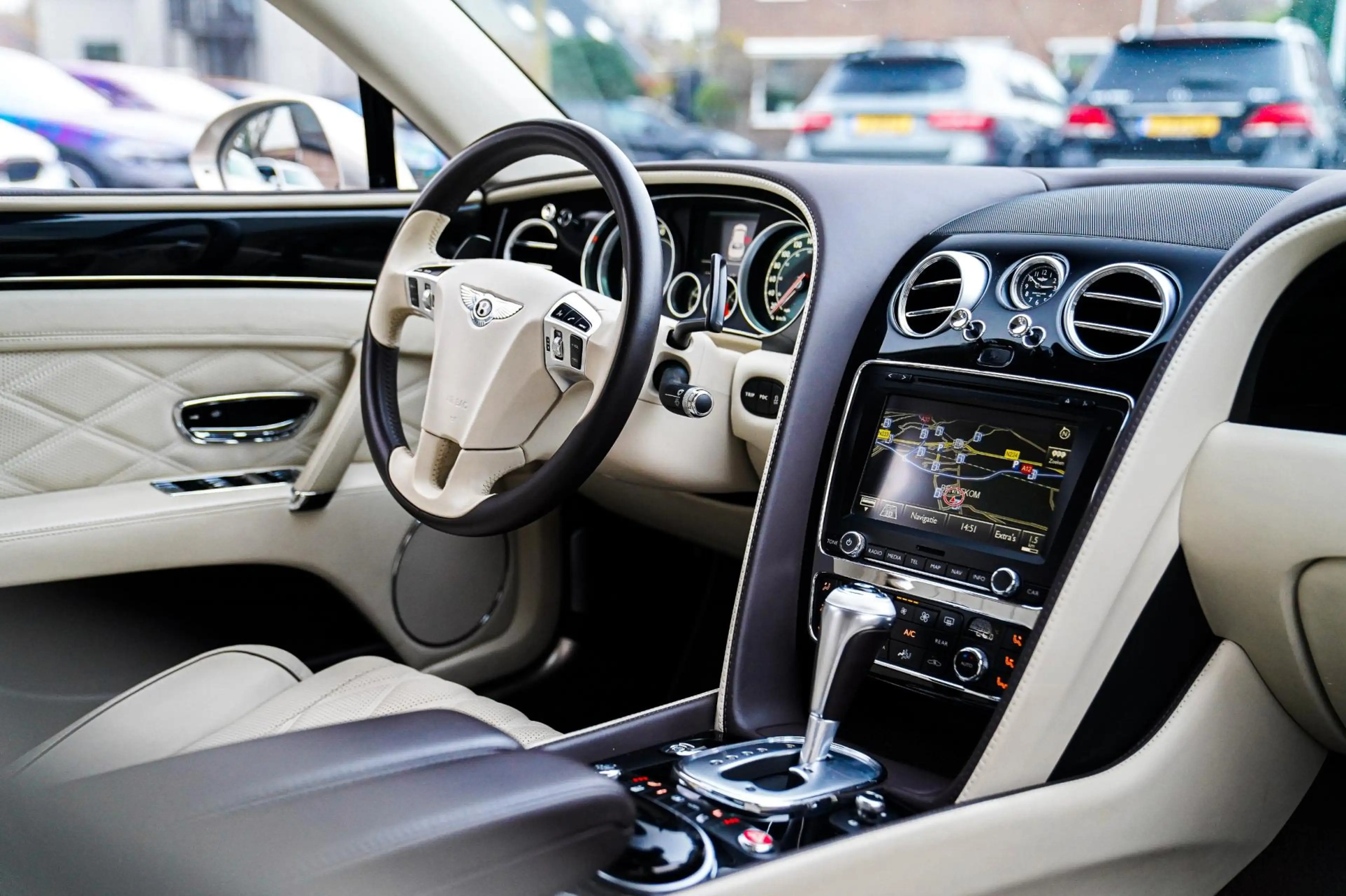 Bentley Flying Spur 6.0 W12 | Massage voor/achter | Pano | Stoelverkoe — photo 33