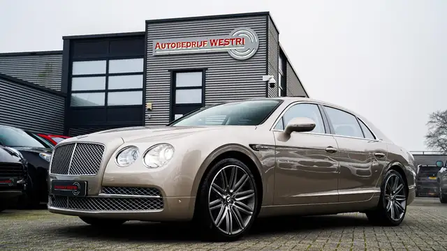 Bentley Flying Spur 6.0 W12 | Massage voor/achter | Pano | Stoelverkoe