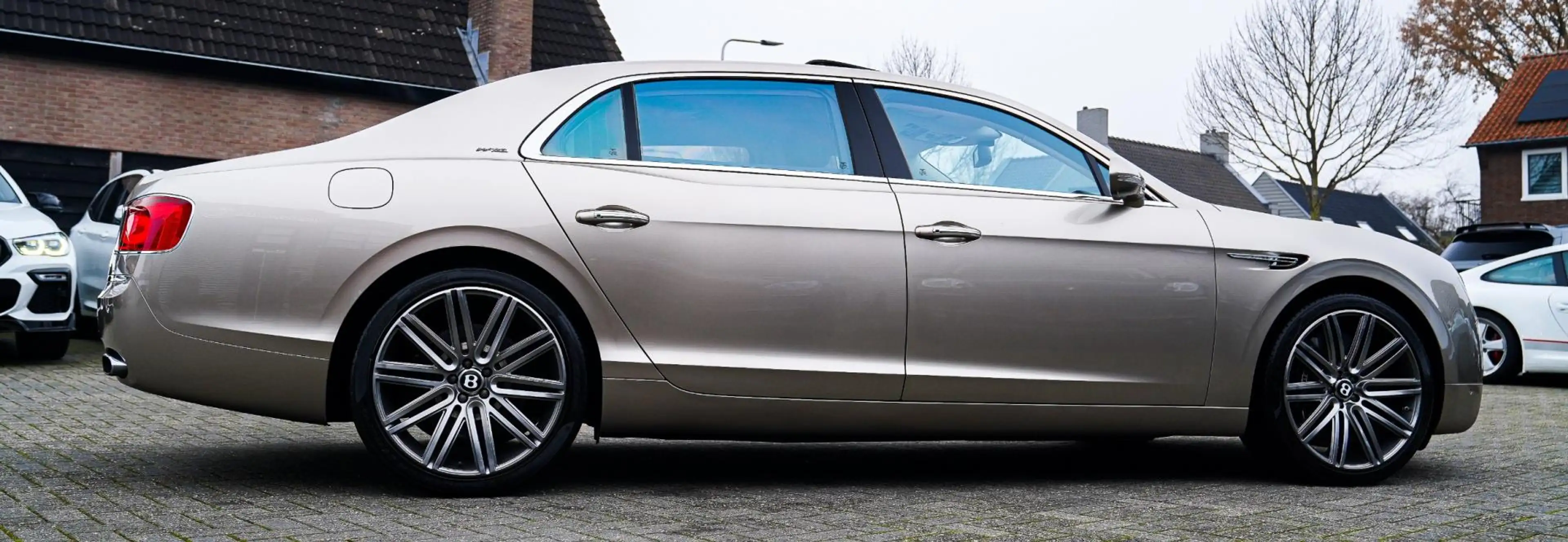 Bentley Flying Spur 6.0 W12 | Massage voor/achter | Pano | Stoelverkoe — photo 17