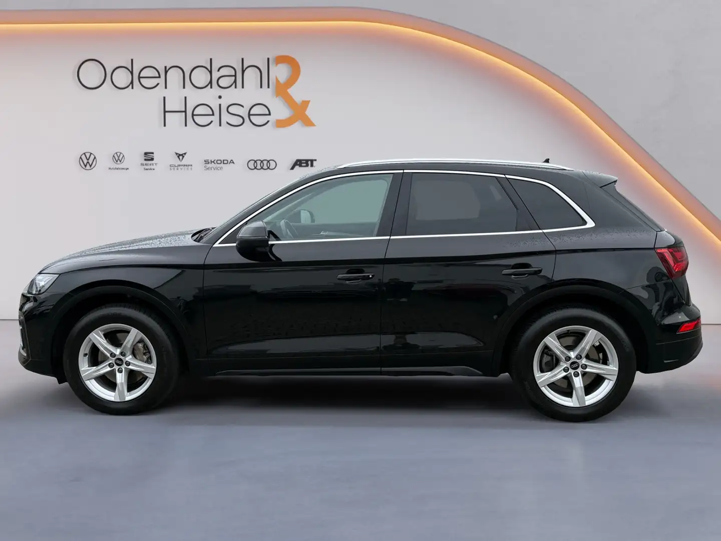 Audi Q5 35 TDI S tronic 360° KAMERA / PANO / ACC / NAVI Schwarz - 2