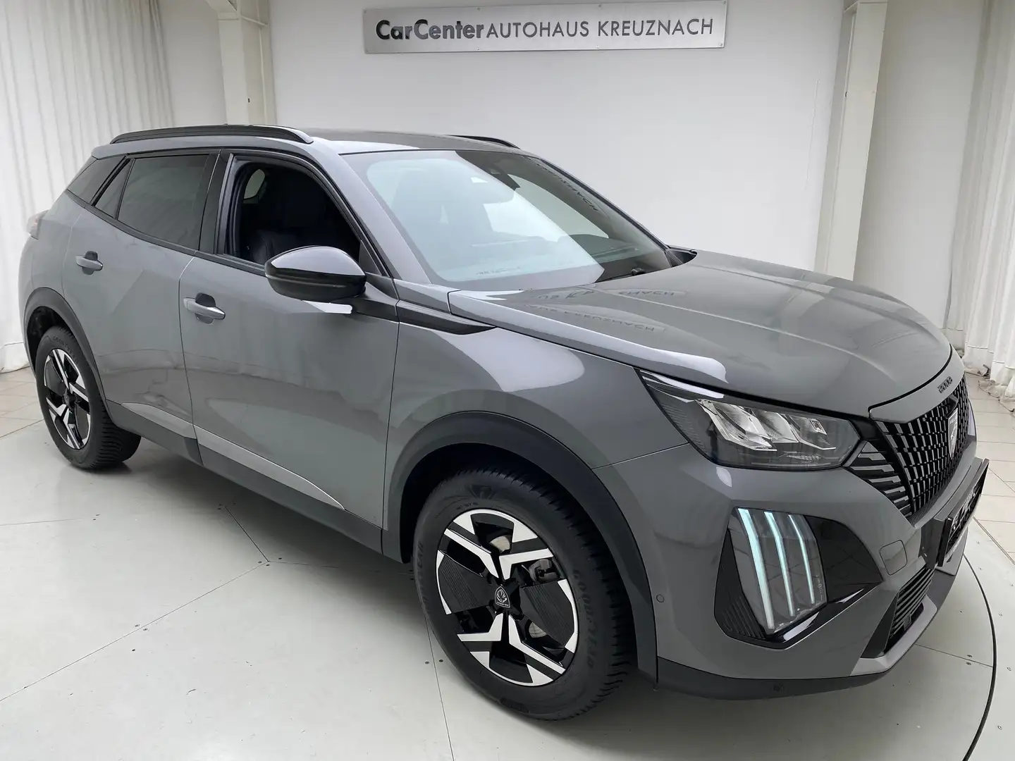 Peugeot 2008 Allure 1.2 Automatik LED Winterpaket Navigation Gris - 1