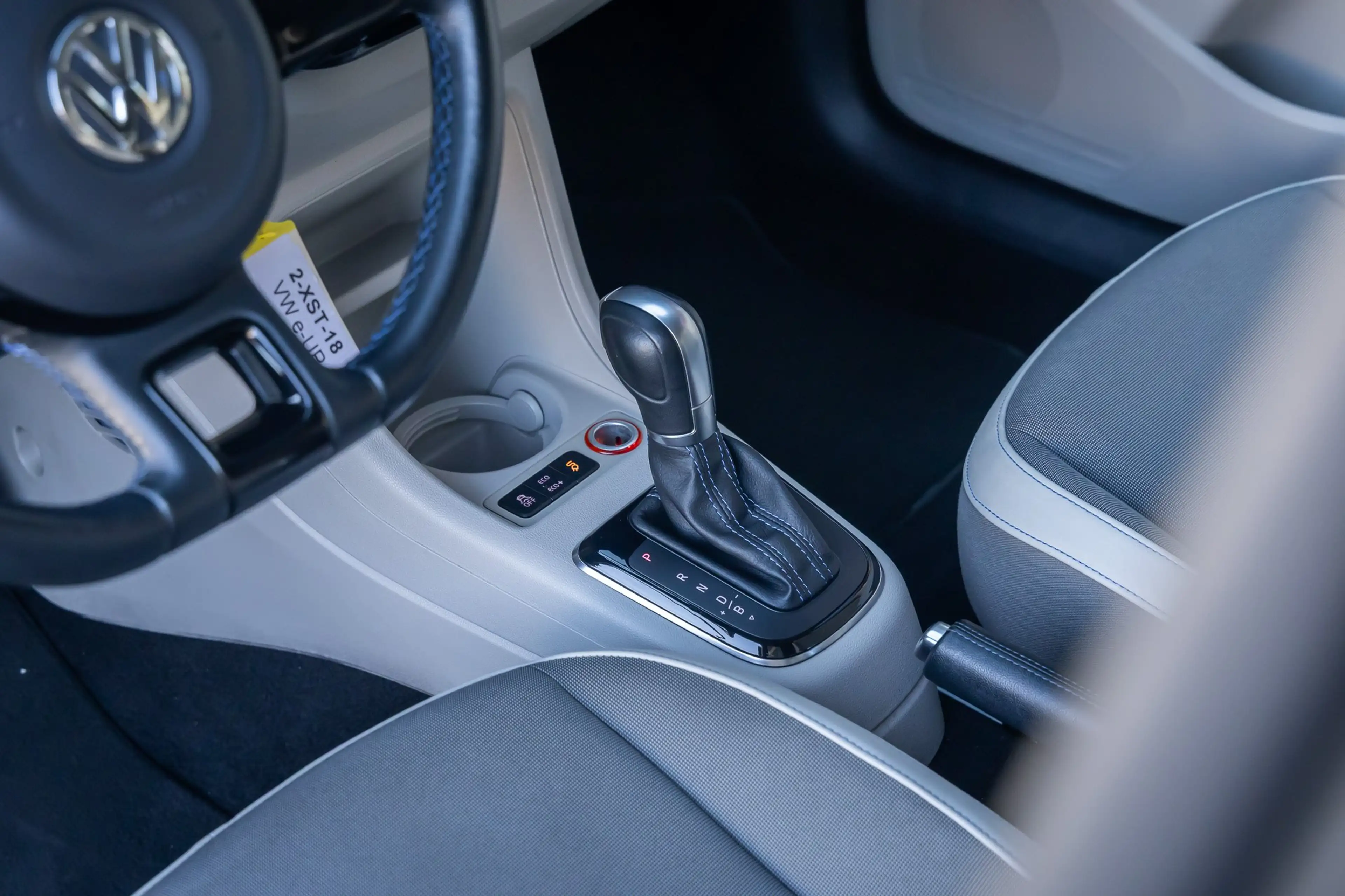 Volkswagen e-up! | Airco | Stoelverwarming | Elektrische verwarmbar — photo 21