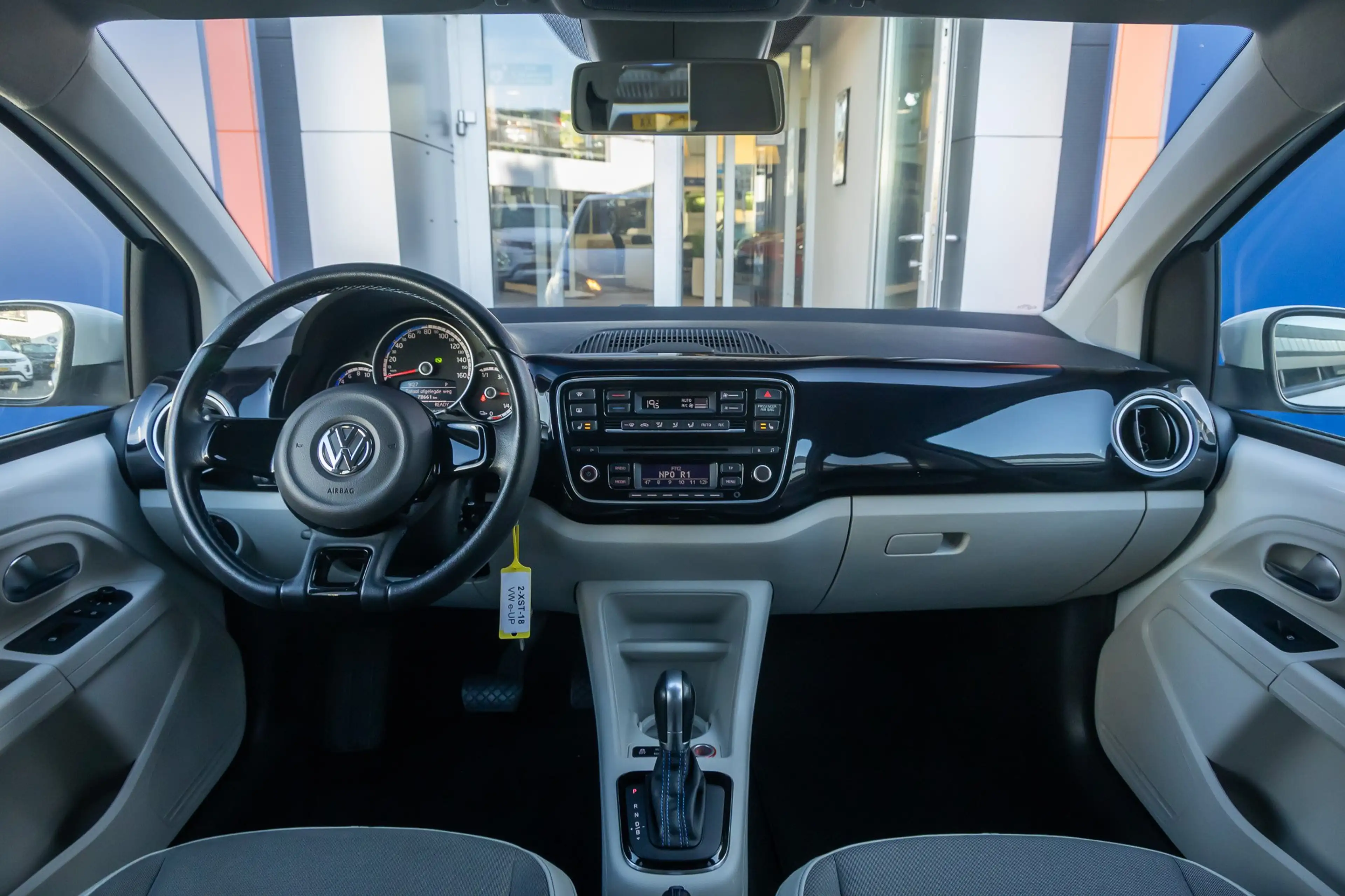 Volkswagen e-up! | Airco | Stoelverwarming | Elektrische verwarmbar — photo 17
