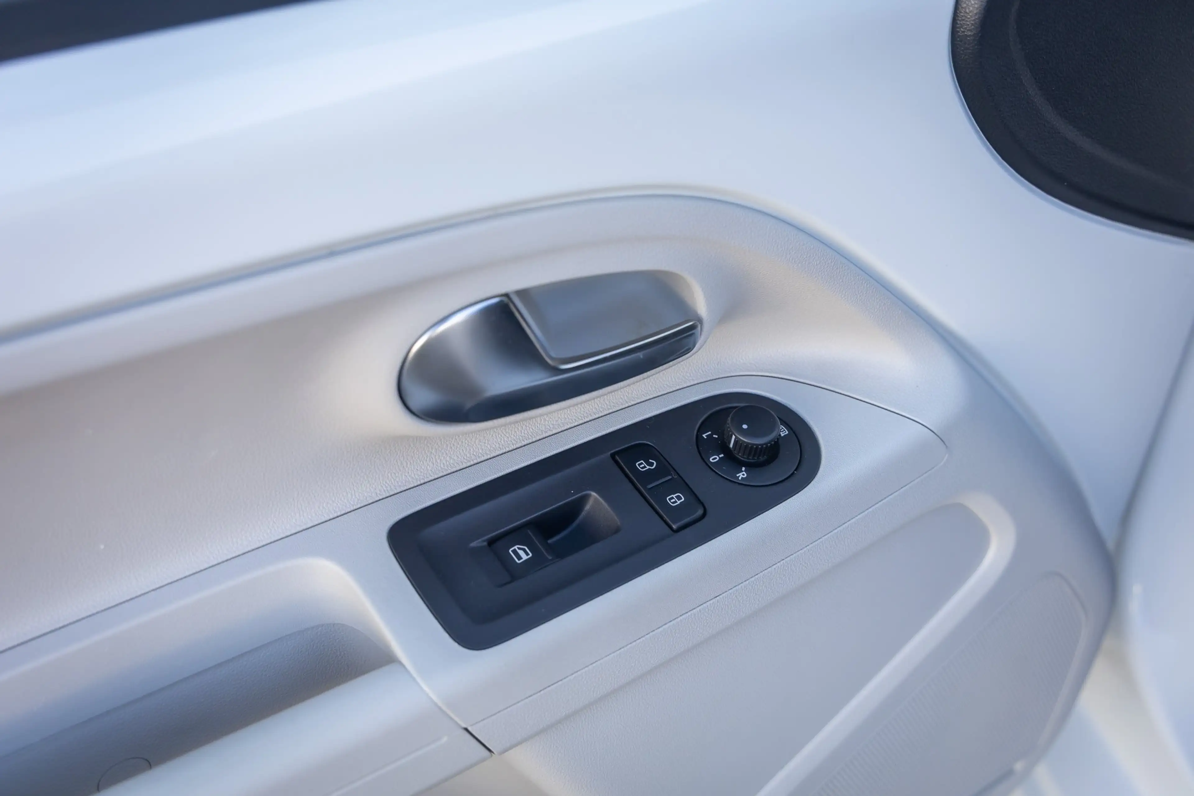 Volkswagen e-up! | Airco | Stoelverwarming | Elektrische verwarmbar — photo 15