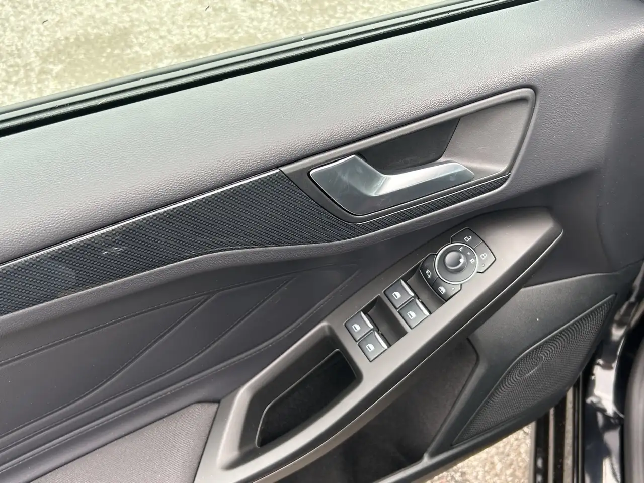 Ford Focus ST-Line X Winter Pak. B+O HUD 18 Zoll PDC 13