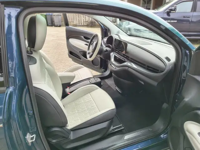 Fiat 500 view 11