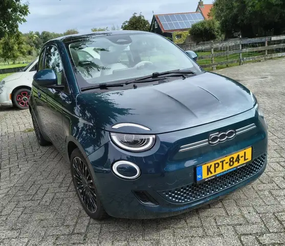 Fiat 500 view 3
