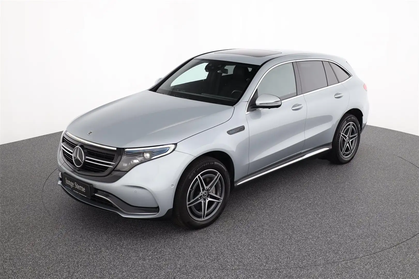Mercedes-Benz EQC 400 4M AMG Line LED NAVI AHK Kamera Distronic Silber - 2