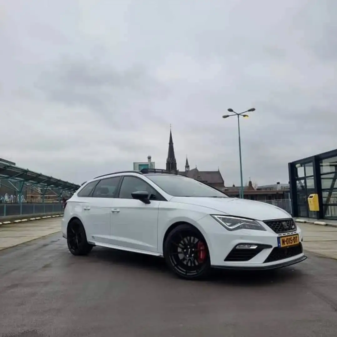 SEAT Leon 2.0 TSI CUPRA 300 Wit - 2