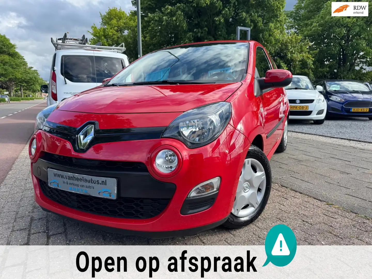 Renault Twingo 1.2 16V Authentique Elek Pakket C.V Apk 02-2026 Rojo - 1