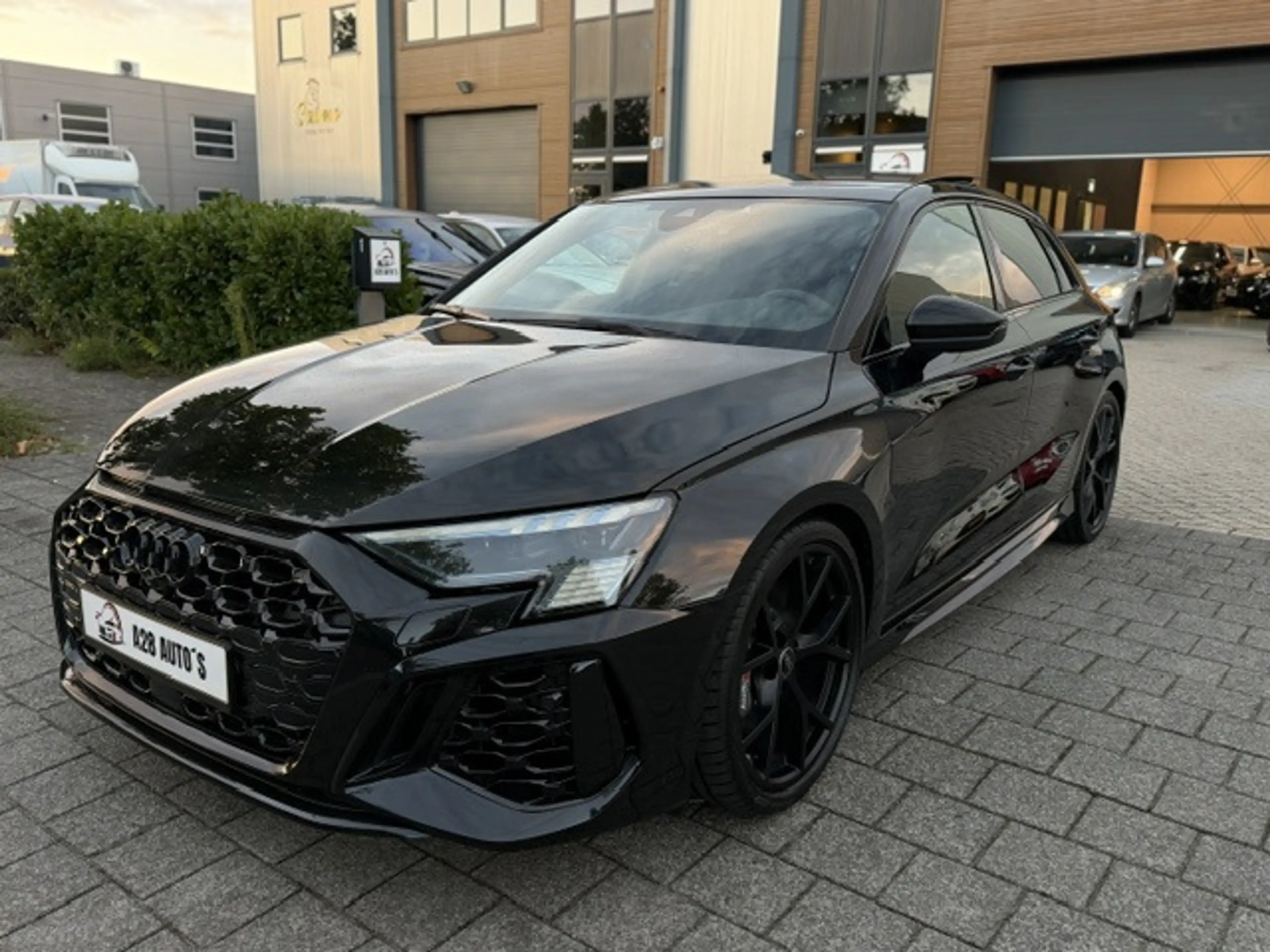 Audi RS3 A3 Sportback 2.5 TFSI quattro|Pano|360|Ceramic|Hul — photo 7