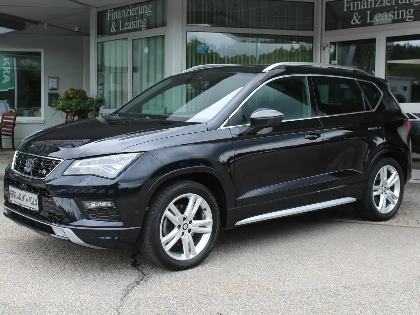 SEAT Ateca FR 2.0 TSI DSG 4Drive KLIMA LED NAVI Noir - 1