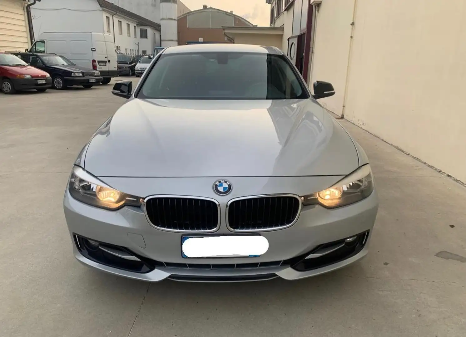 BMW 320 Serie 3 F31 2016 Touring320 Advantage auto Gris - 2