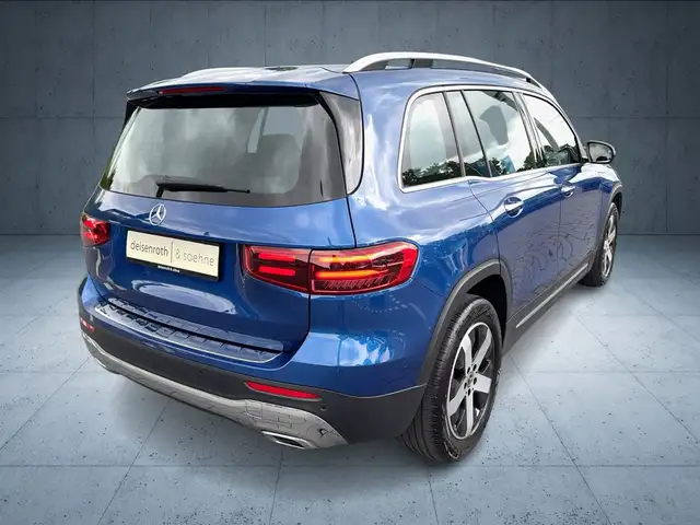 Mercedes-Benz GLB view 5