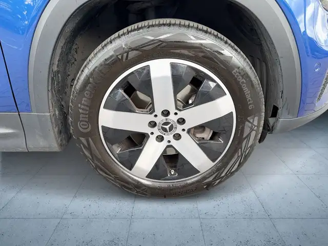 Mercedes-Benz GLB view 7