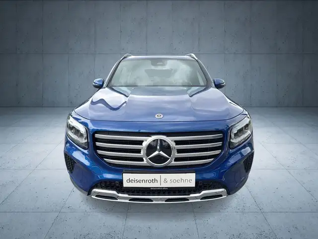 Mercedes-Benz GLB view 8