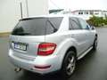 Mercedes-Benz ML 300 Silber - thumbnail 3