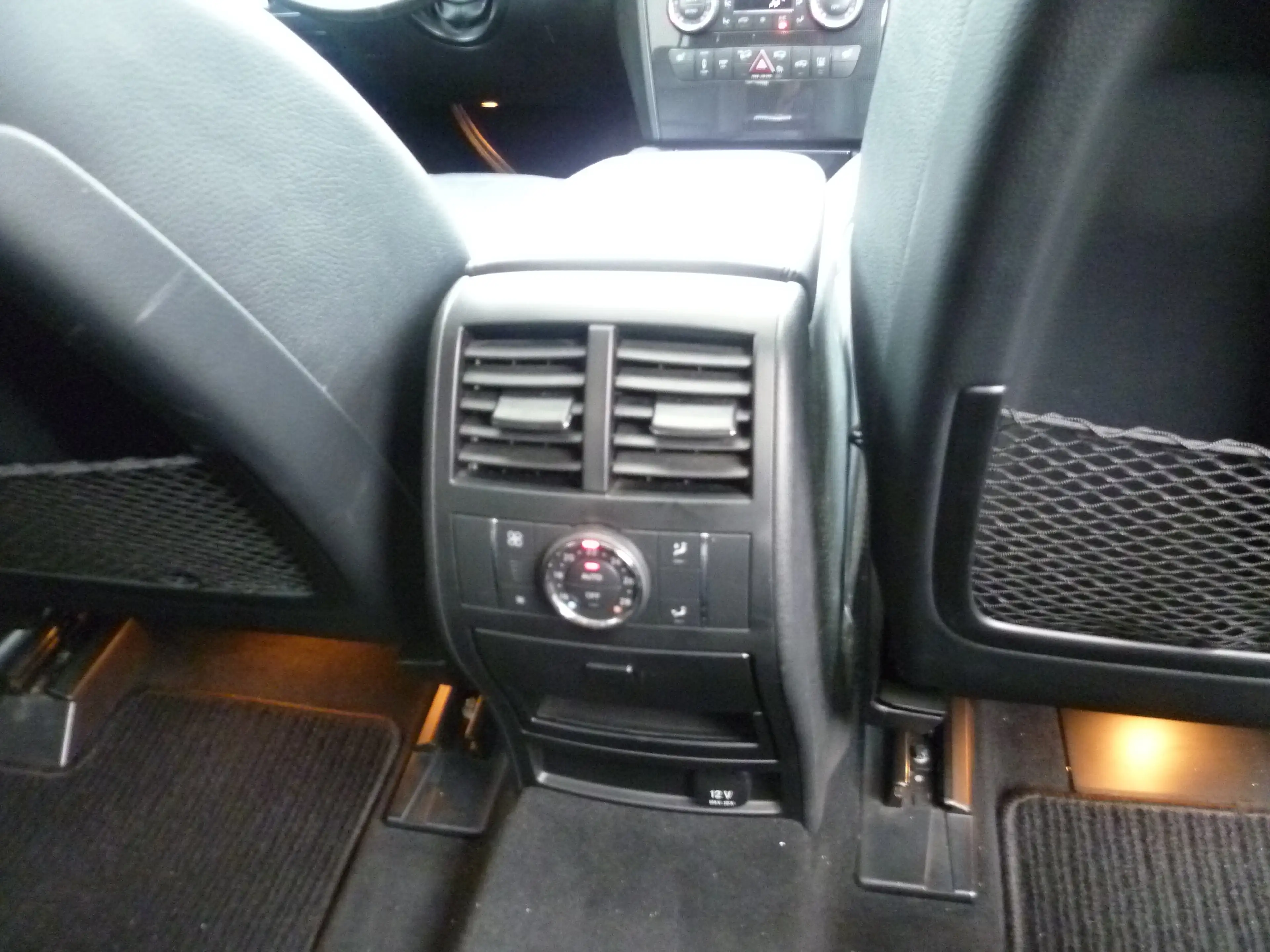 Mercedes-Benz ML 300 — photo 8