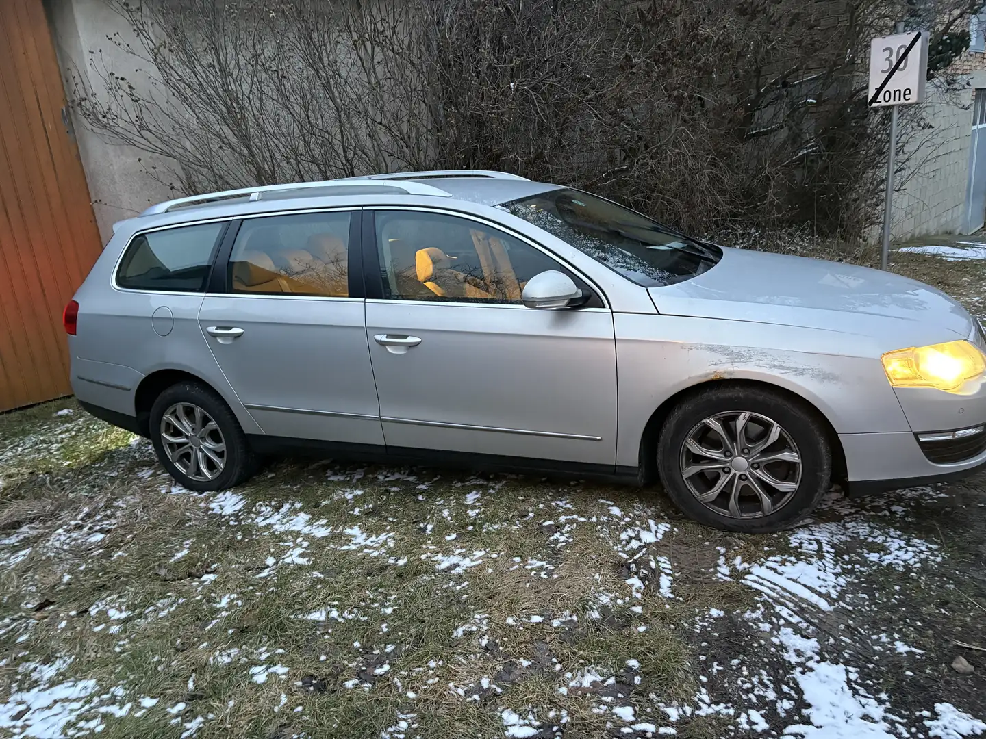 Volkswagen Passat Variant Highline 2,0 TDI DPF Grau - 2
