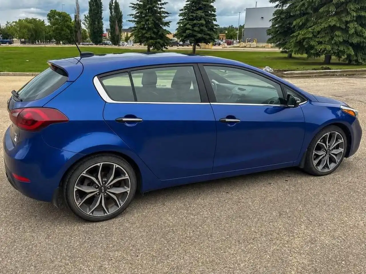 Kia Forte снимка Kia Forte