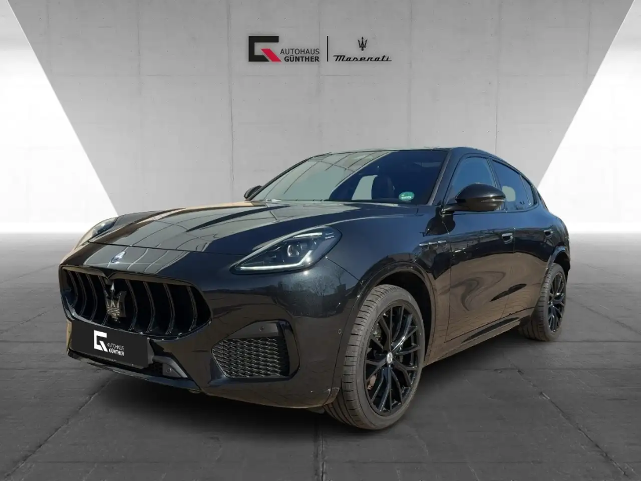 Maserati Grecale Modena All Black AHK Pano — миниатюра 1