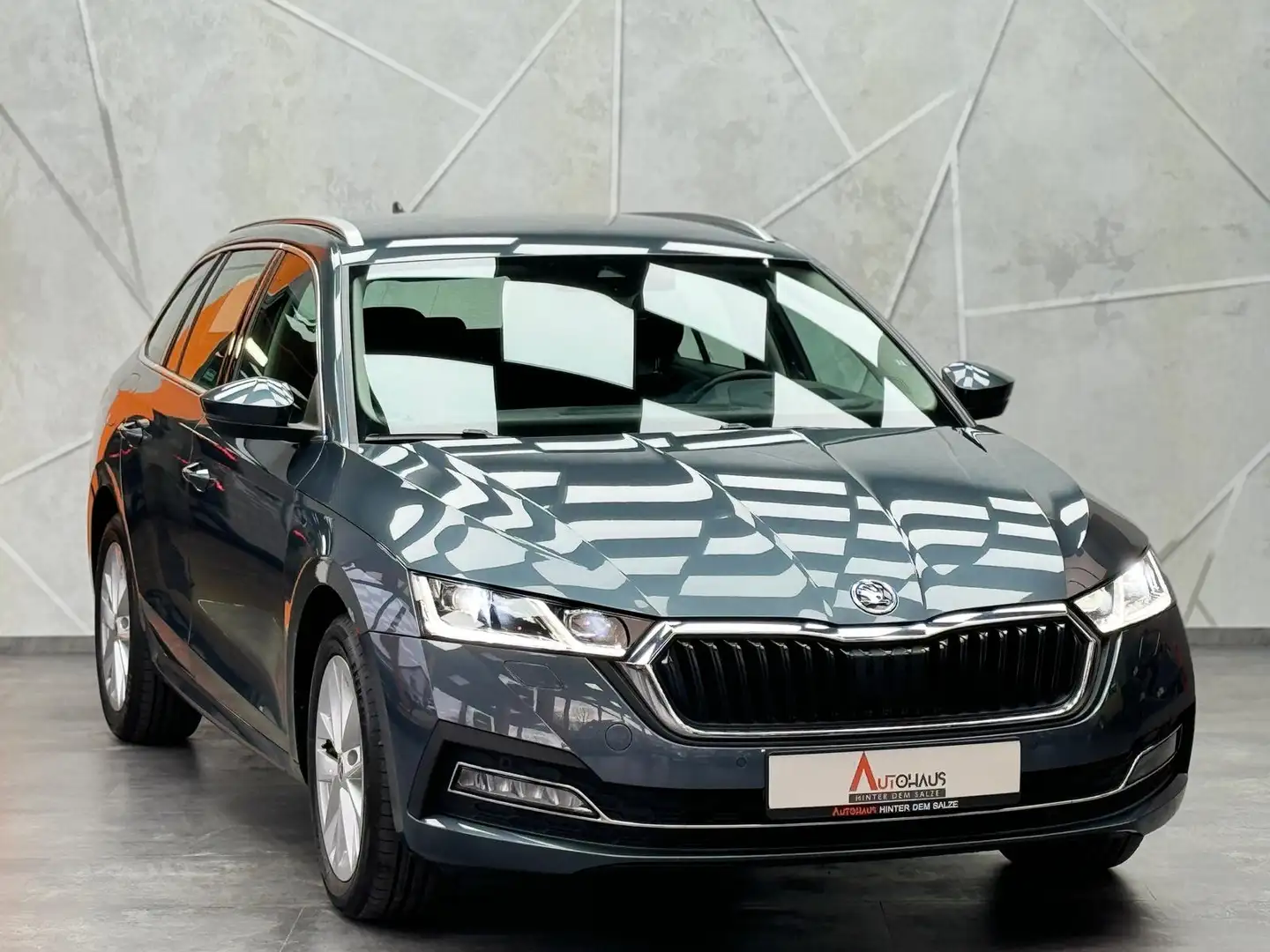 Skoda Octavia Style 2.0 TDI |MATRIX|SHZ|PDC|HEADUP|DSG Gris - 2