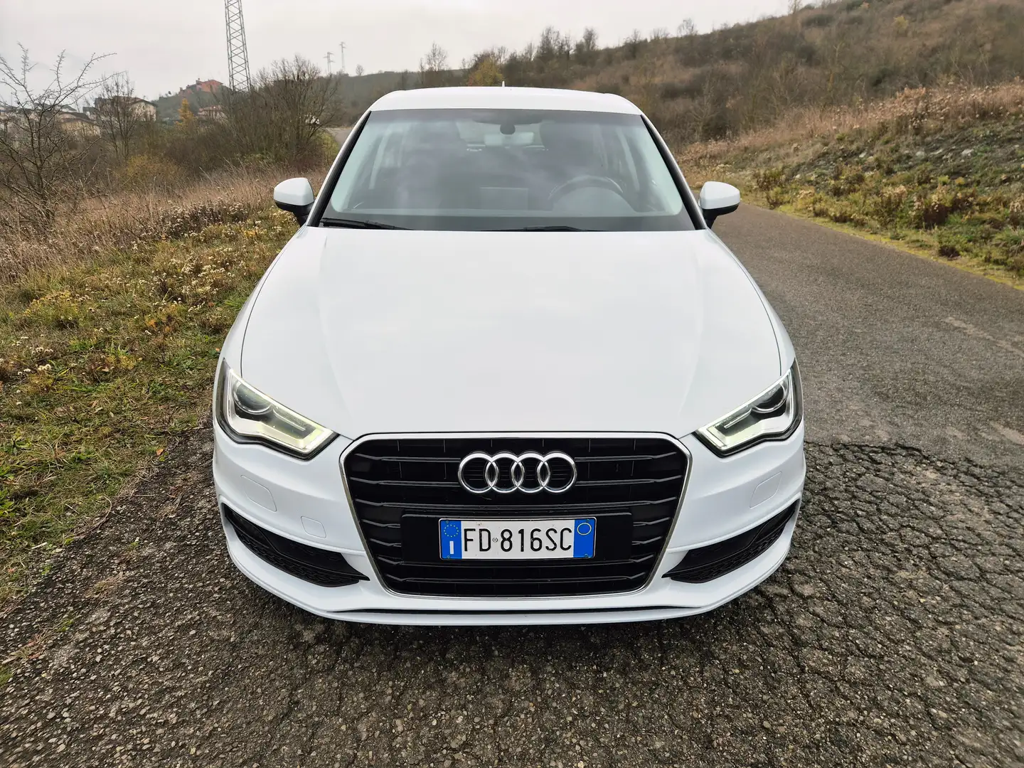 Audi A3 A3 III 2013 Sportback 1.6 tdi Ambition 110cv E6 Blanco - 2