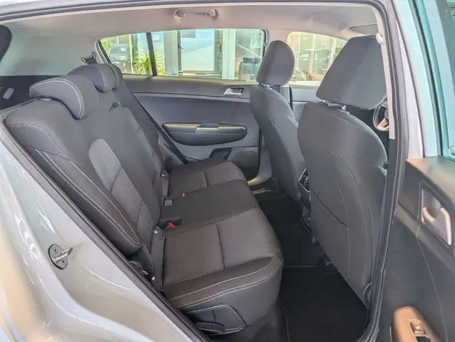 Kia Sportage view 9