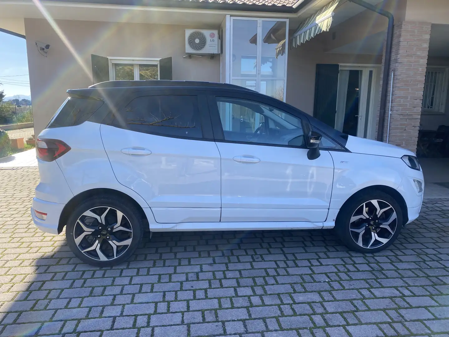 Ford EcoSport 1.0 ecoboost ST-Line s&s 125cv auto - 1