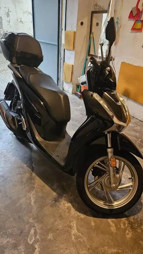 Honda SH 150i Noir - 1