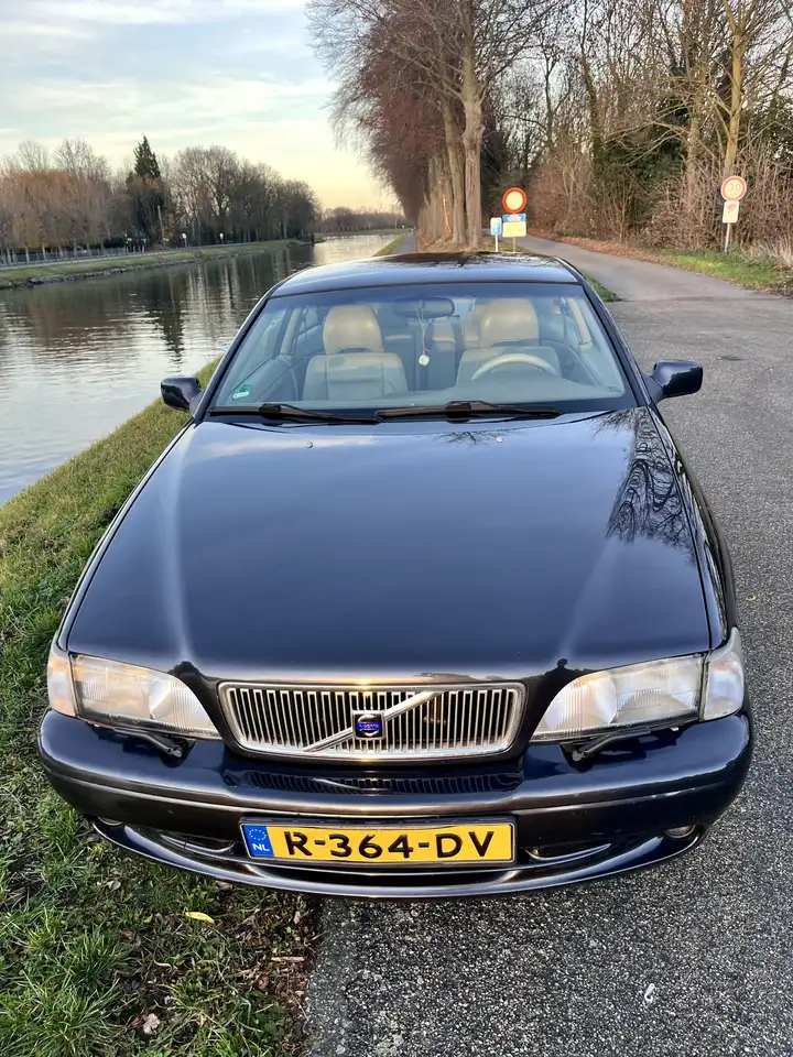 Volvo C70 2.0 T Prestige, foto 2