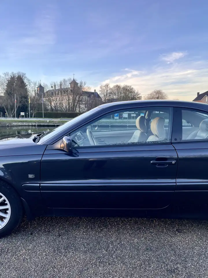 Volvo C70 2.0 T Prestige, foto 3
