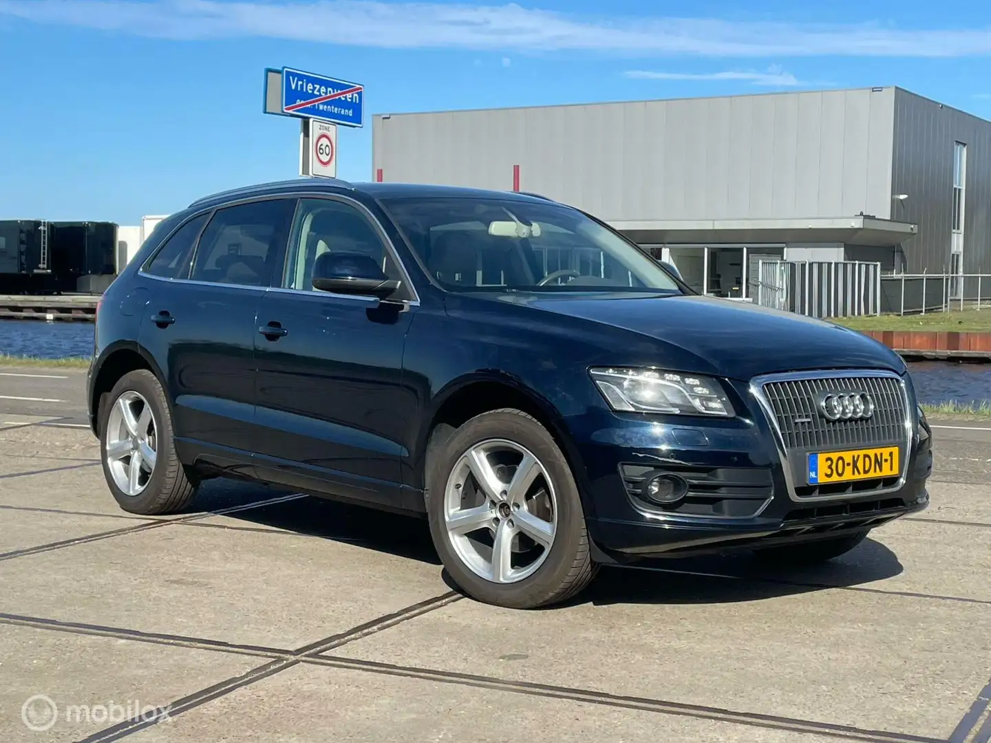 Audi Q5 2.0 TFSI quattro Pro Line Blauw - 2