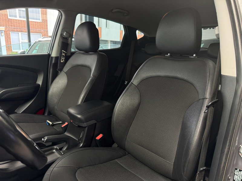 Hyundai iX35 1.6i GDI Go! — photo 8