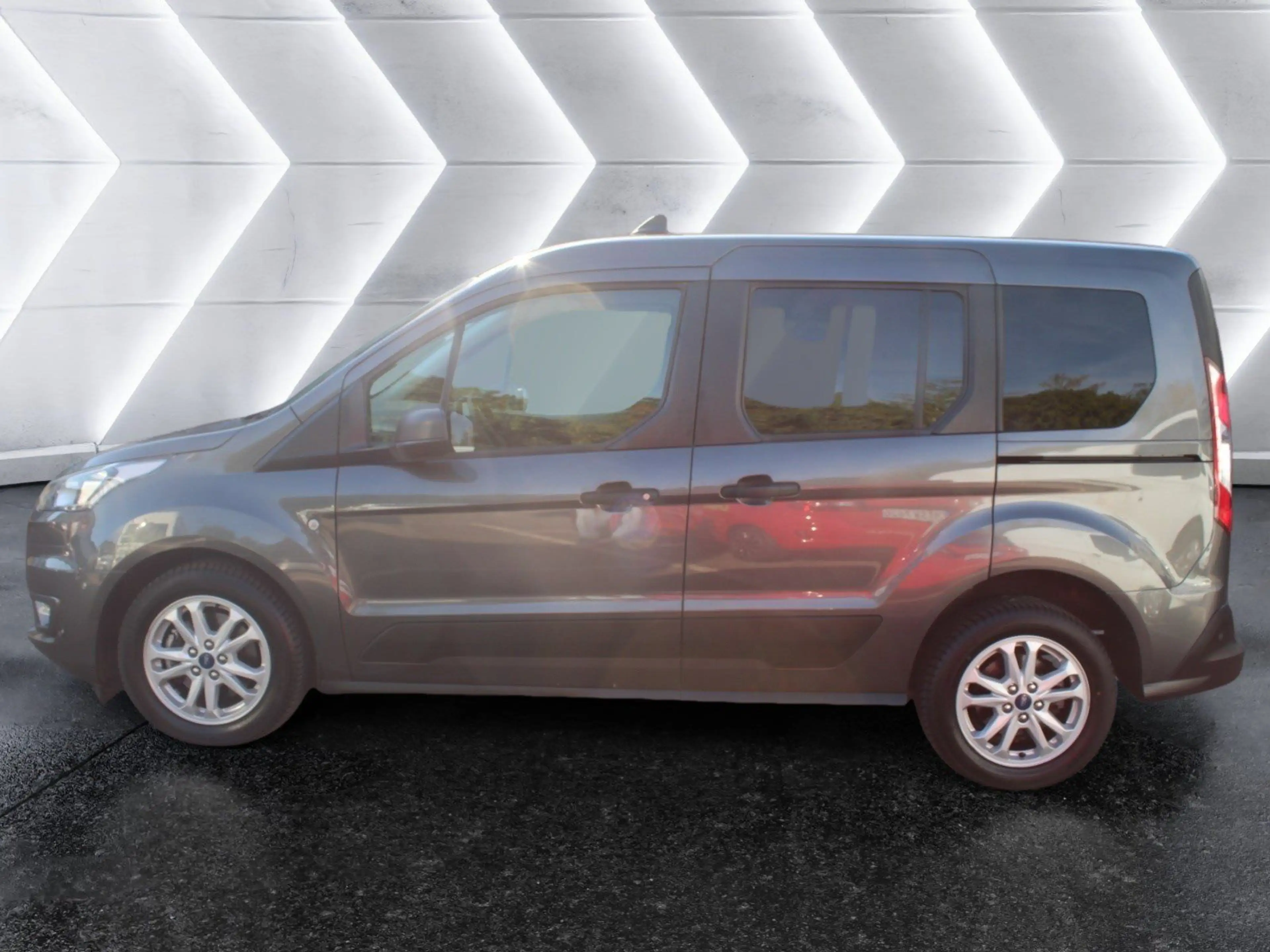 Ford Tourneo Connect Trend - Winter-Paket — photo 2