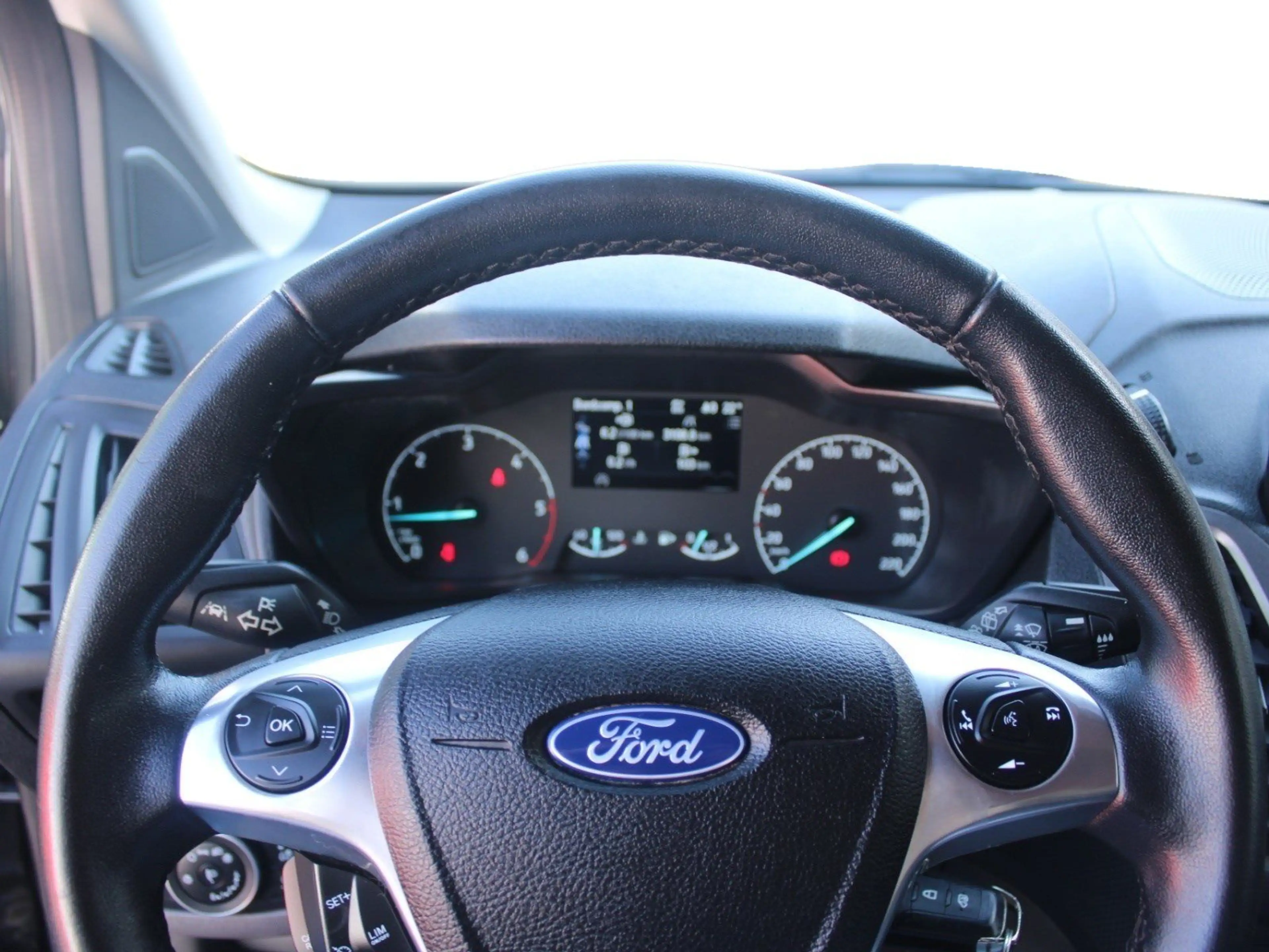 Ford Tourneo Connect Trend - Winter-Paket — photo 10
