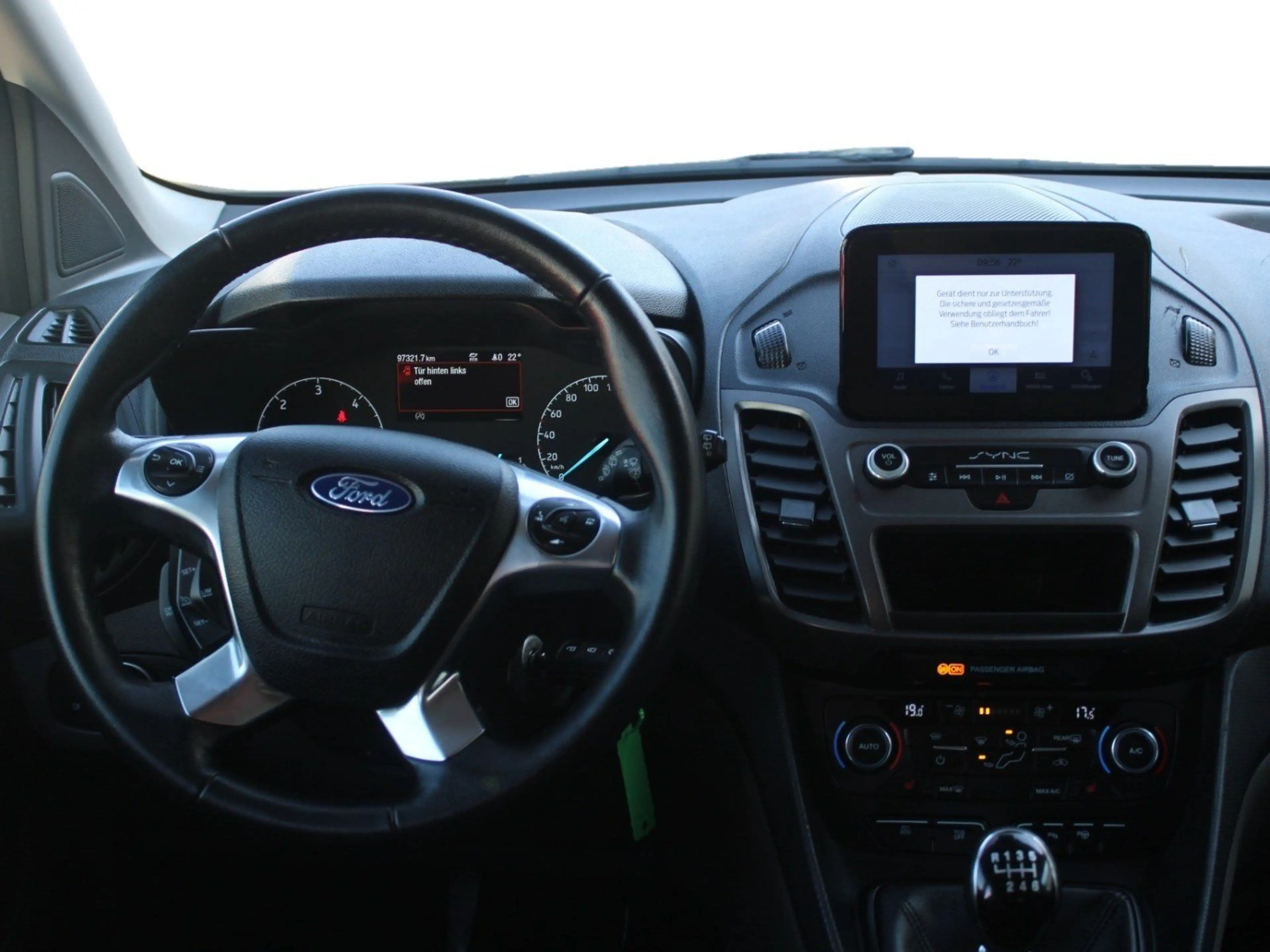 Ford Tourneo Connect Trend - Winter-Paket — photo 9