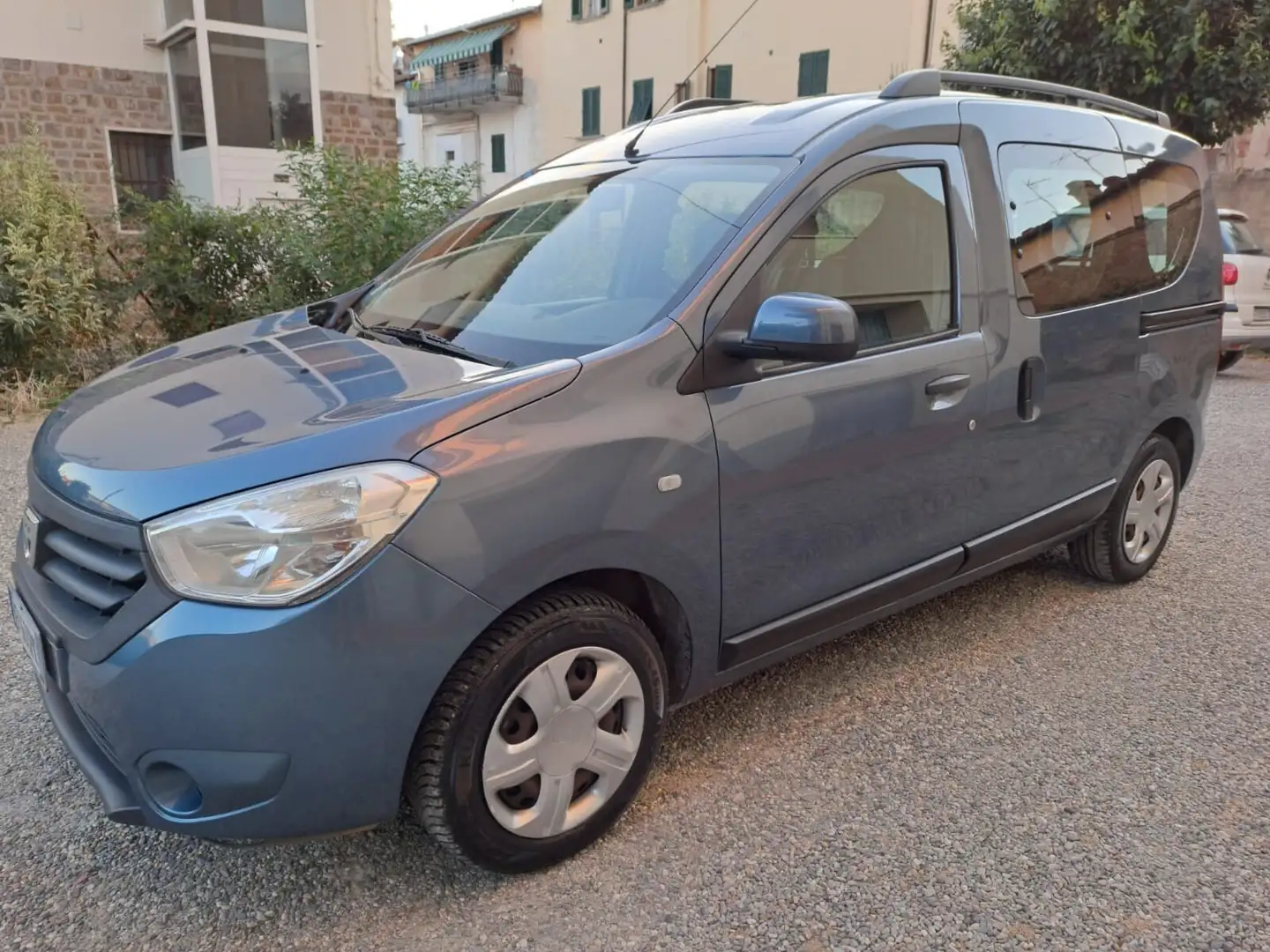 Dacia Dokker 1.5 diesel Blu/Azzurro - 1