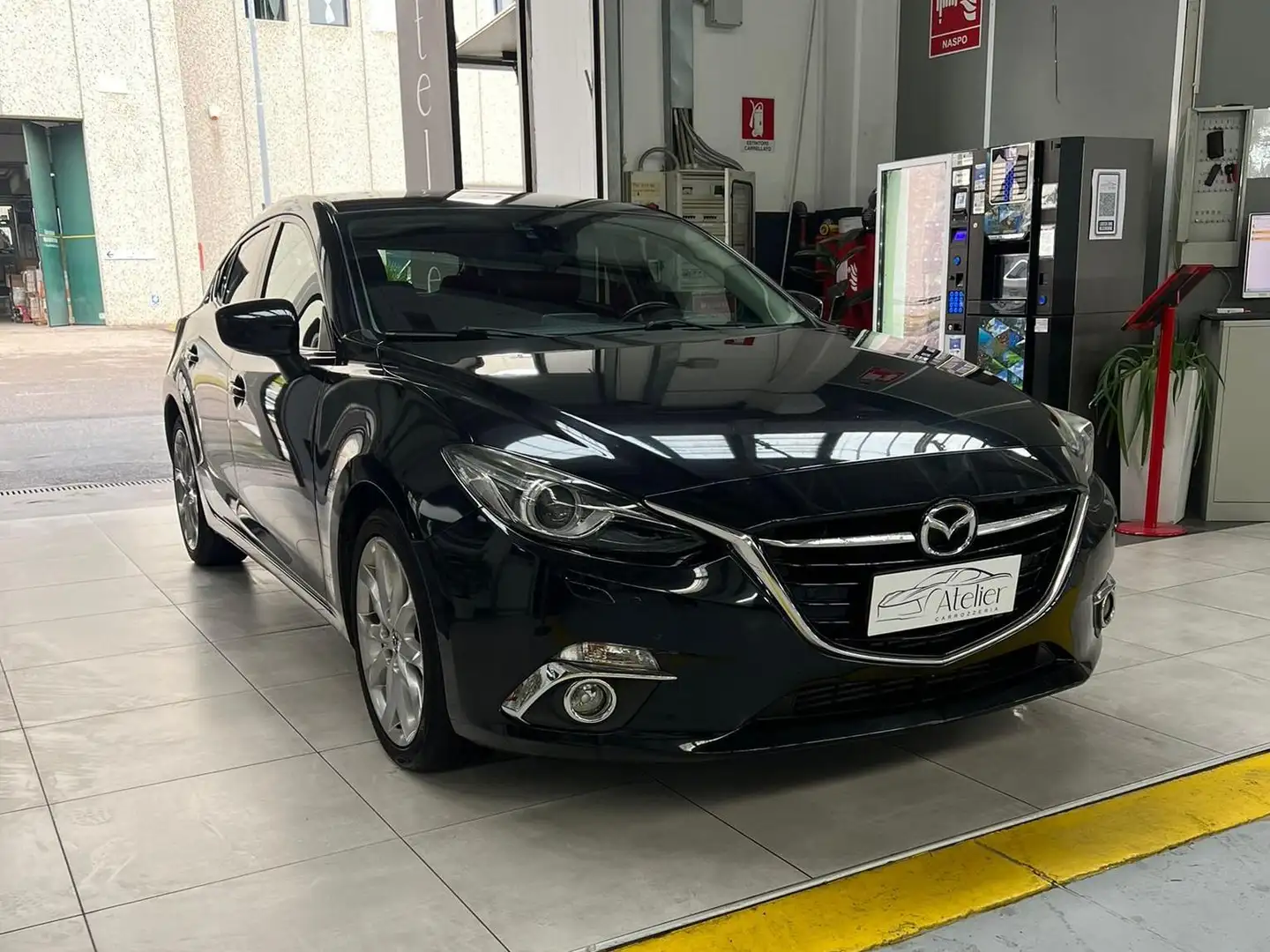 Mazda 3 3 III 2013 5p 2.2d Exceed 150cv Black - 1
