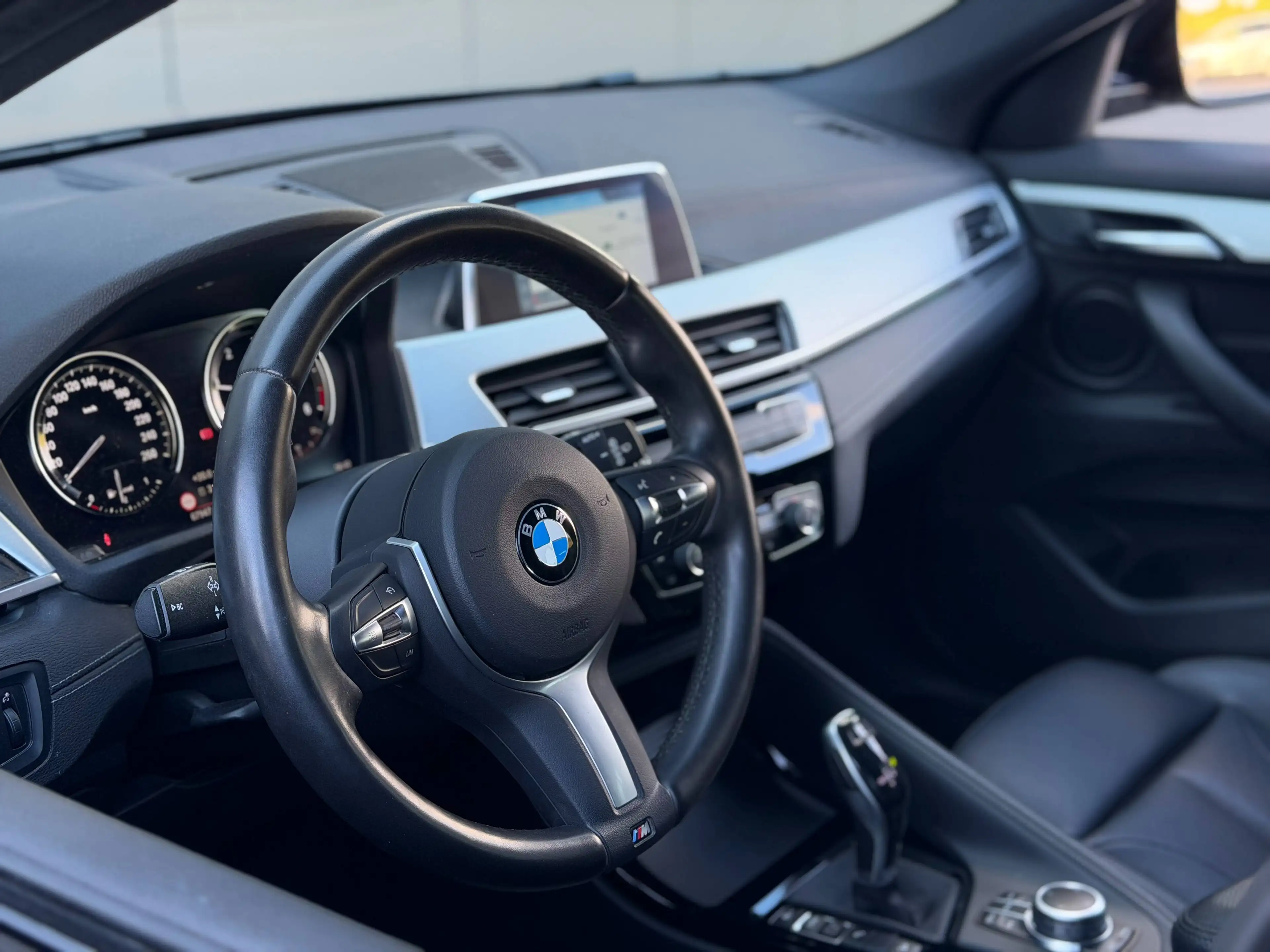 BMW X2 xDrive 20d 190cv - Boite Auto. - Pack M - Camera — photo 14