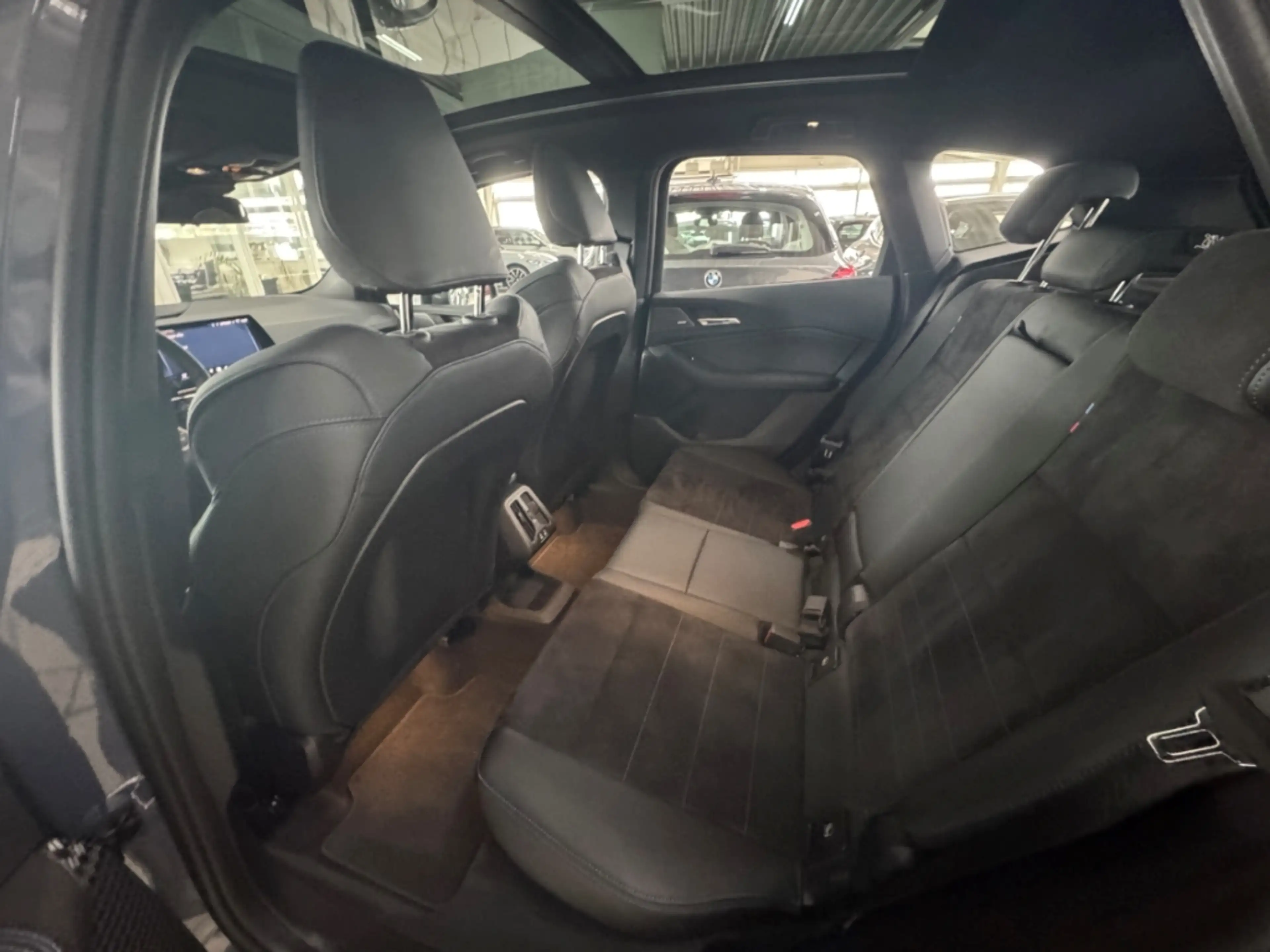 BMW 223 Active Tourer iA xDrive Sportpaket HUD AD AHK-el. — photo 8