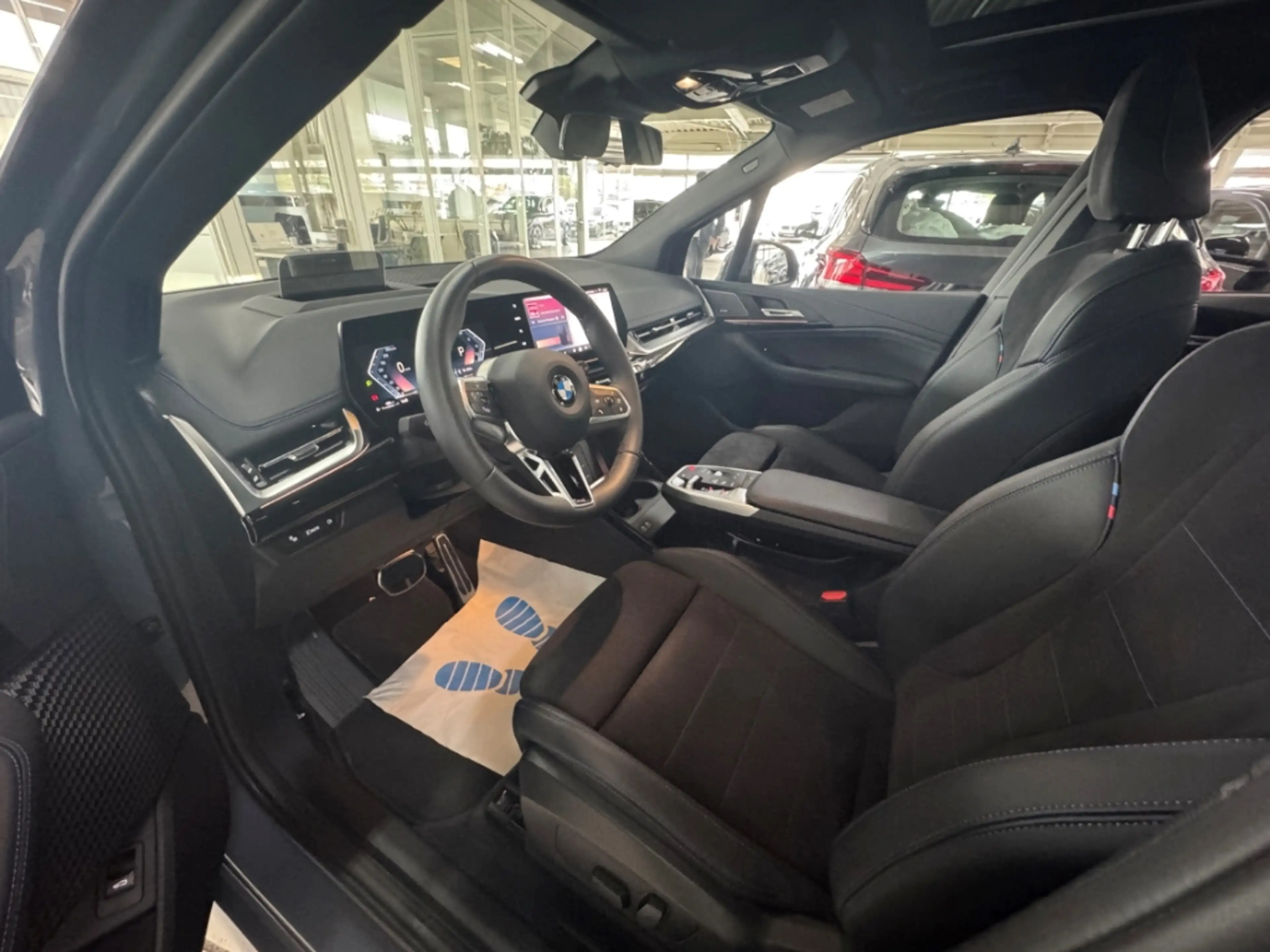 BMW 223 Active Tourer iA xDrive Sportpaket HUD AD AHK-el. — photo 7