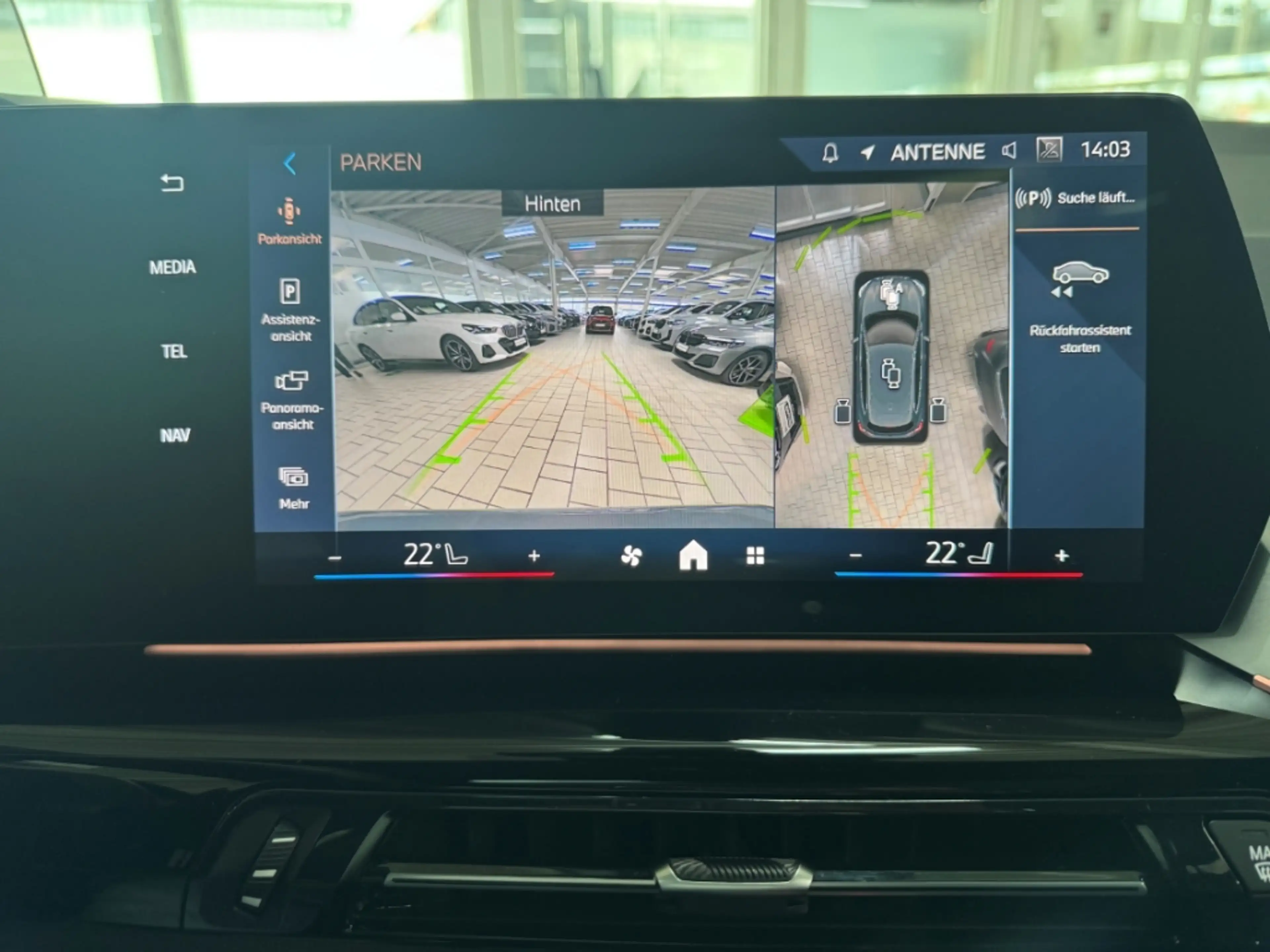 BMW 223 Active Tourer iA xDrive Sportpaket HUD AD AHK-el. — photo 6