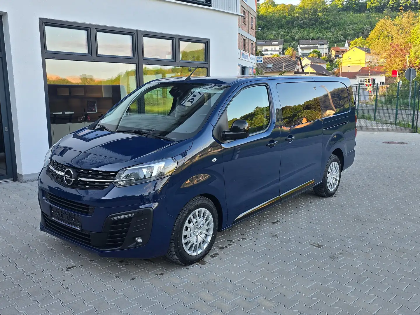 Opel Vivaro Elegance L (L3) Doppelkabine 2.0 CDTI,HUD,CAM,NAVI Azul - 1