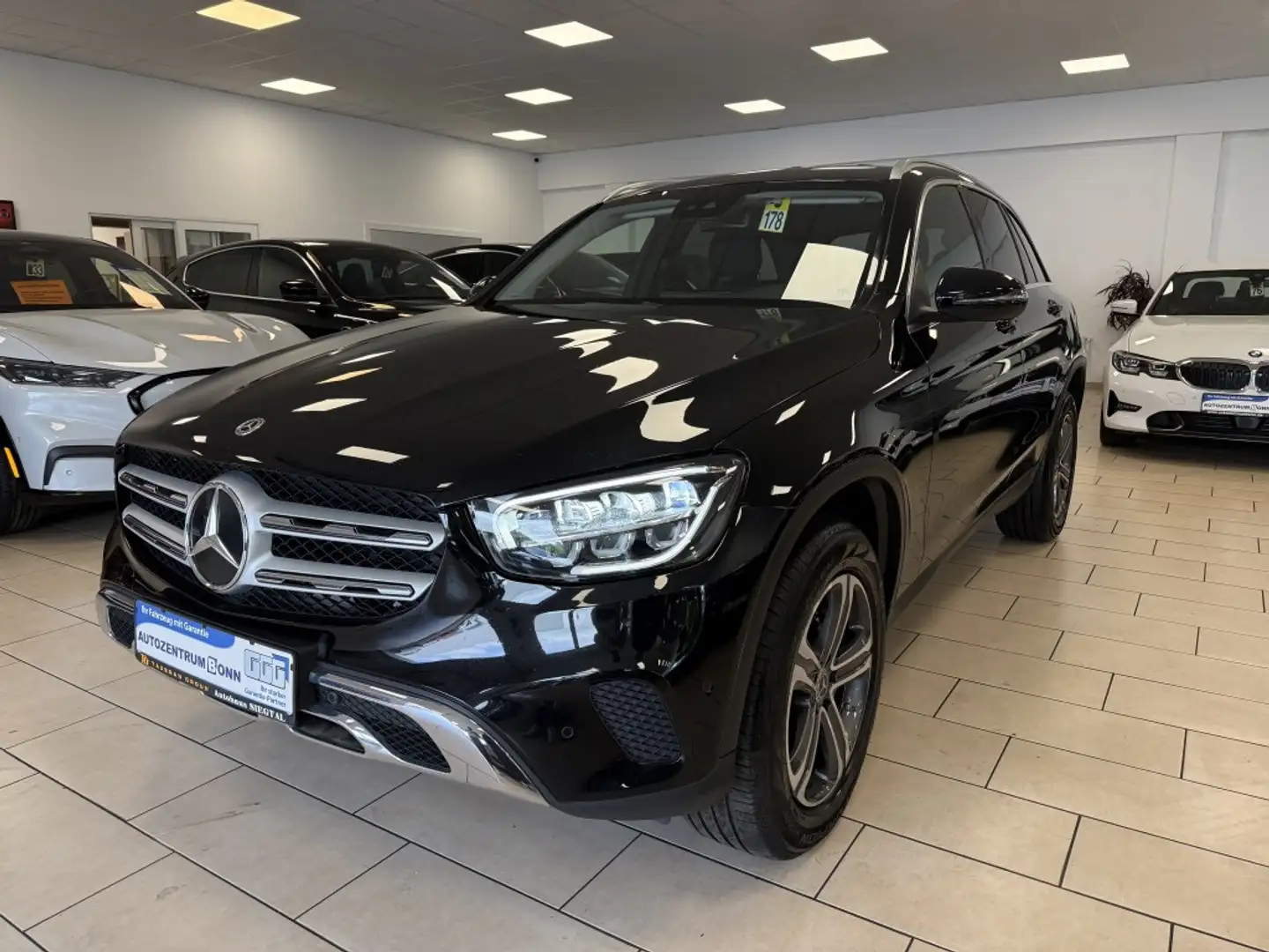 Mercedes-Benz GLC 220 4M*Off-Road-Pro*AHK*LED*WideScreen*Navi Negro - 1