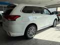 Mitsubishi Outlander 2.4 MIVEC PLUG-IN HYBRID 4WD *PLUS* Weiß - thumbnail 3